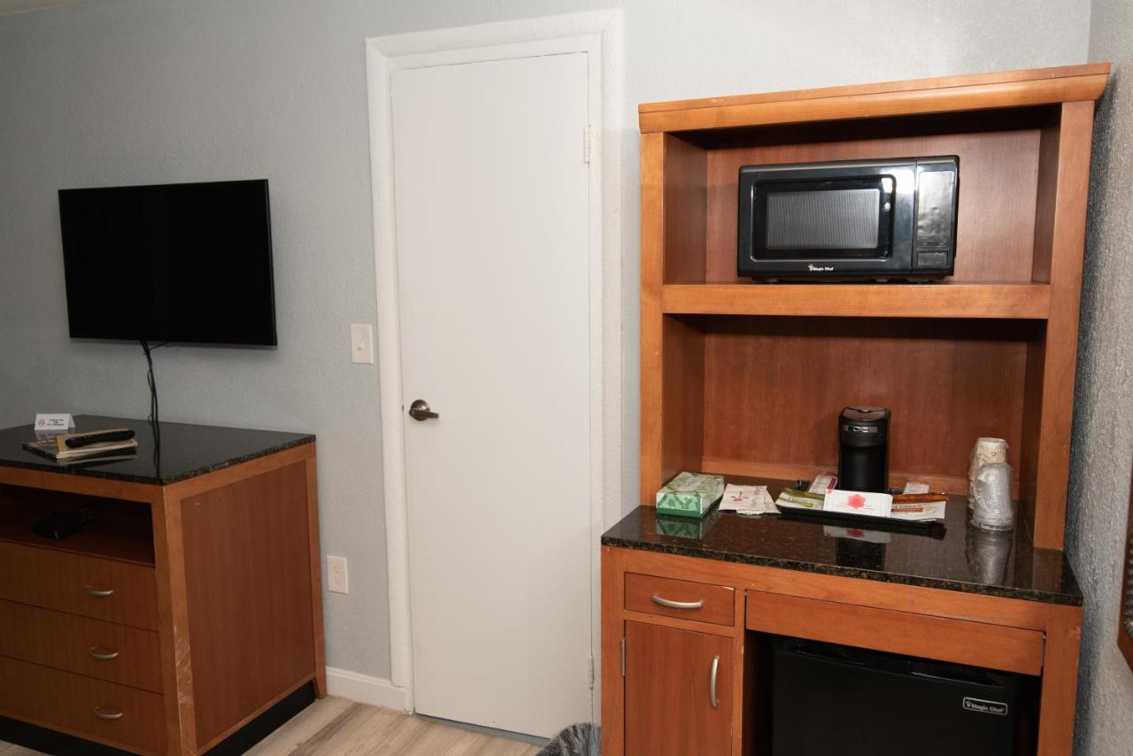 The Minuteman Inn Acton Concord Littleton Екстериор снимка