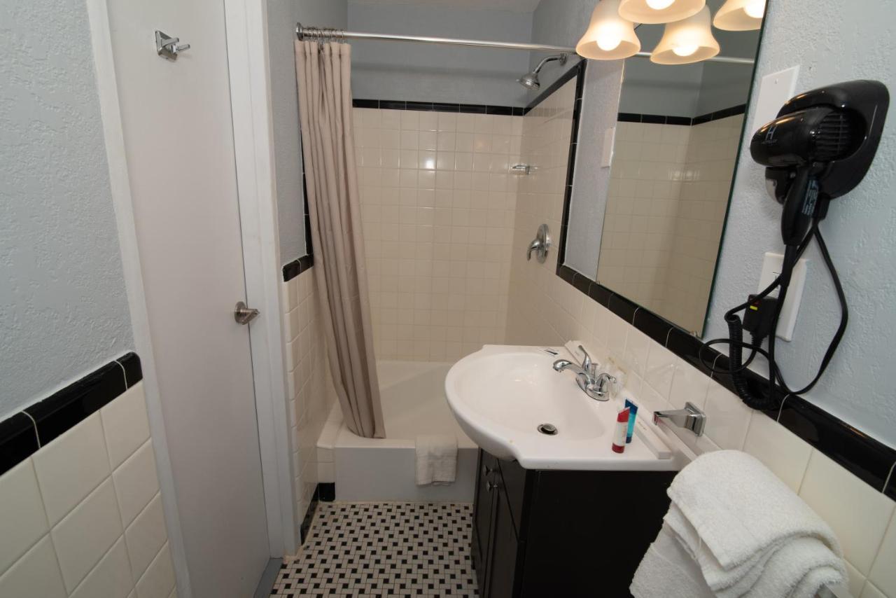 The Minuteman Inn Acton Concord Littleton Екстериор снимка